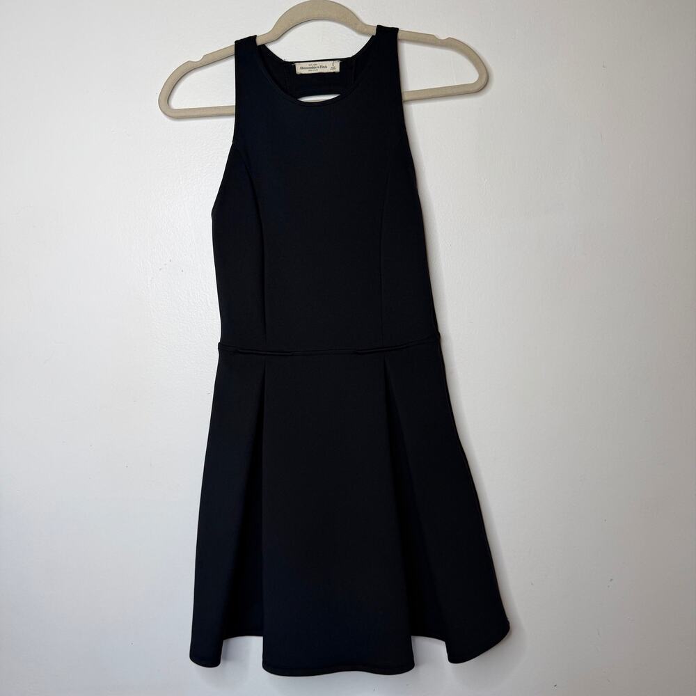 Abercrombie & Fitch Women’s Stretchy Sporty Cut-Out Skater Dress Black – Size S